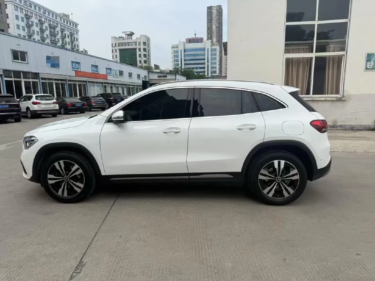 2022 Mercedes-Benz GLA Class 1.3T 163HP L4 7DCT,autocango,china used car exporter,china ev exporter,chinese used car exporter,chinese used ev exporter