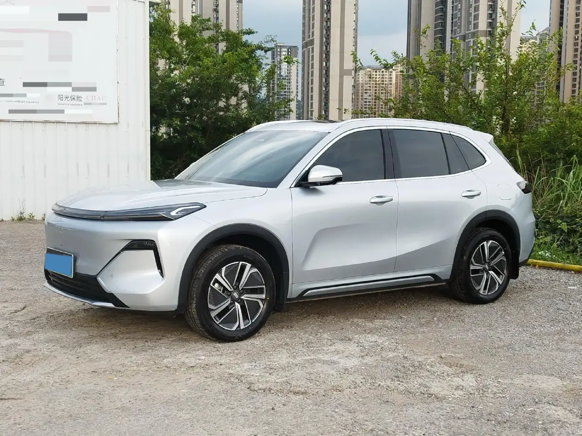 2025 Geely Galaxy Starship 7 EM-i 1.5L 112HP L4 1DHT PHEV 19.09KWH