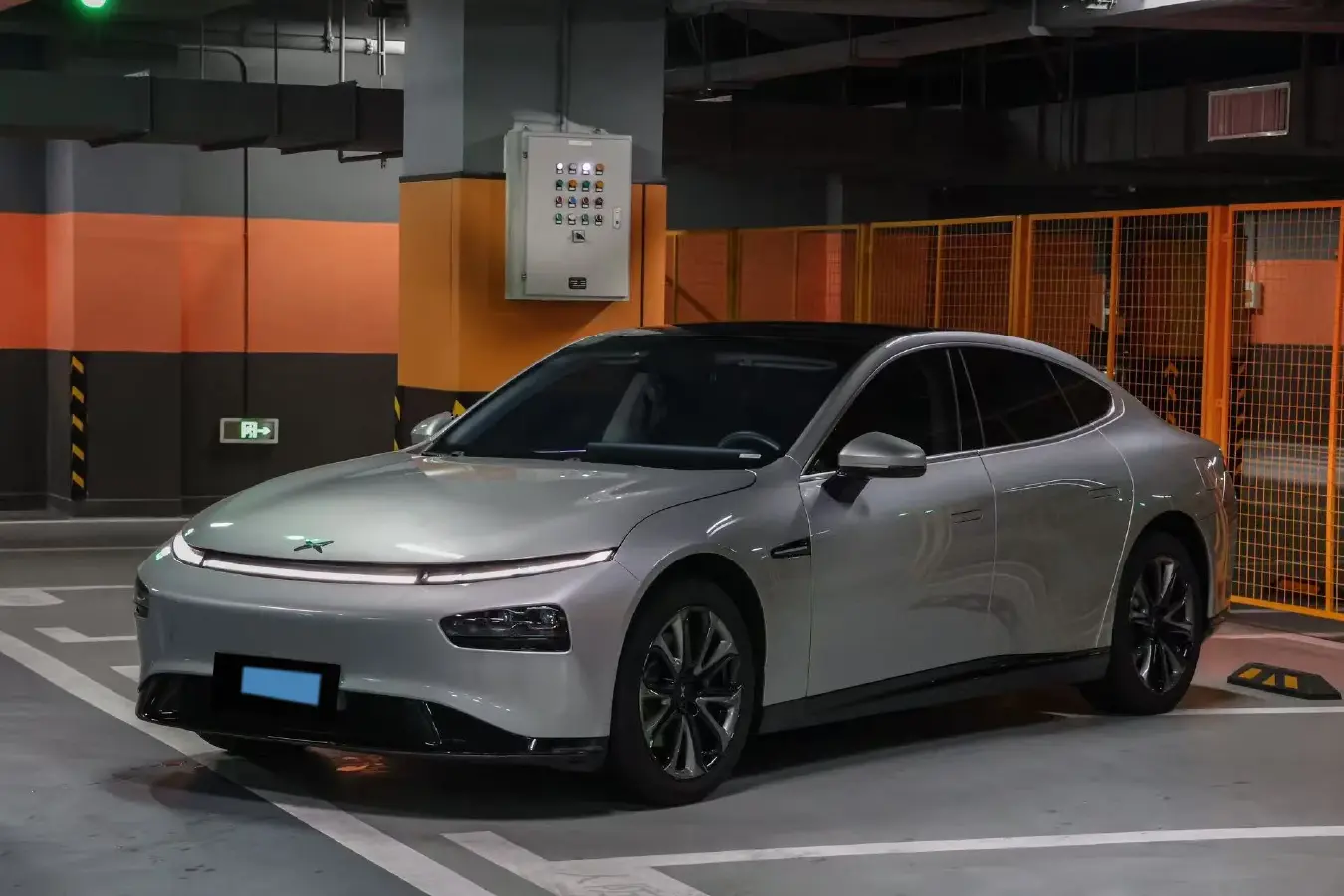 2022 Xpeng P7 BEV 60.2KWH