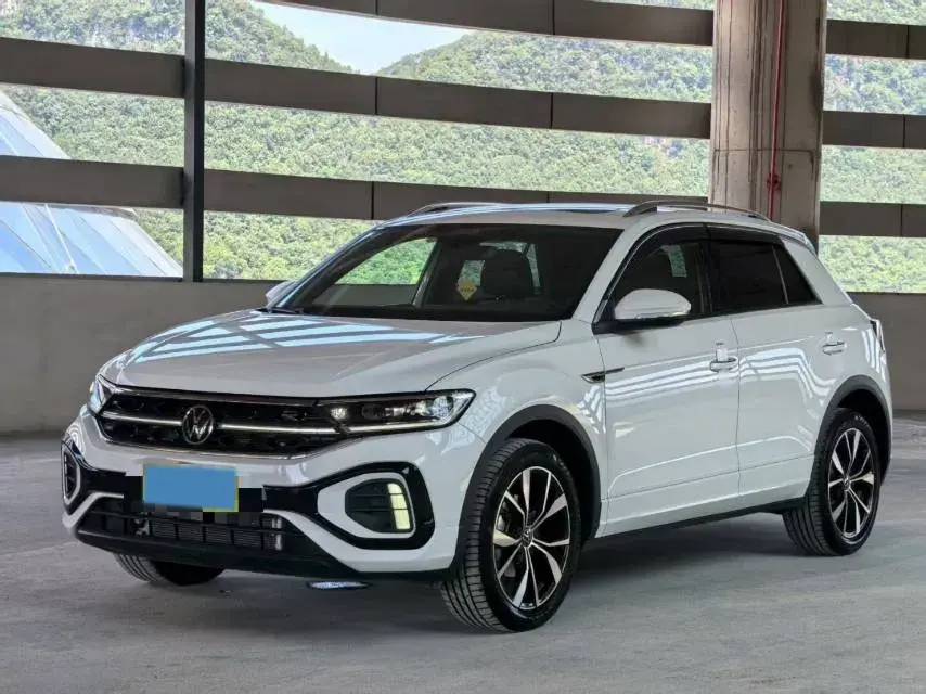 2024 Volkswagen T-Roc 1.5T 160HP L4 7DCT