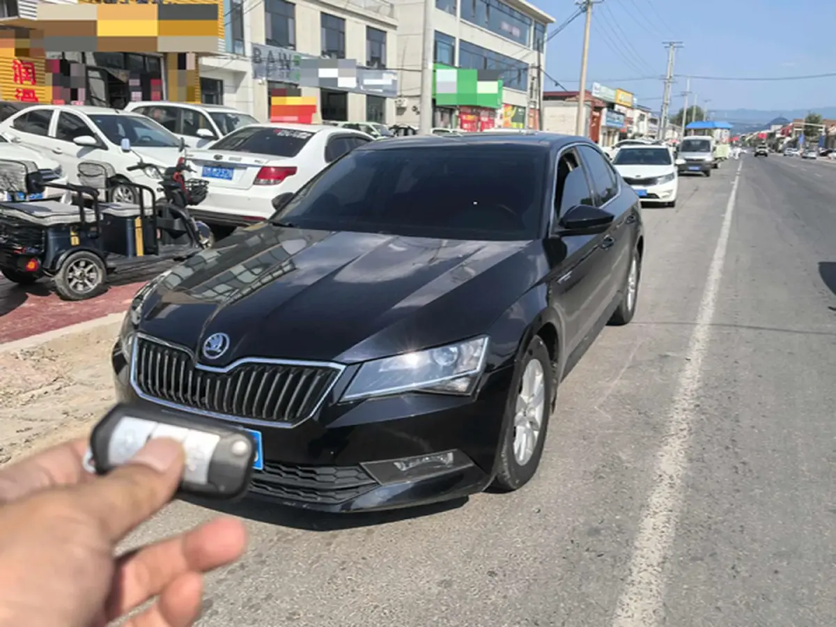 2016 Skoda Superb 1.8T 180HP L4 7DCT