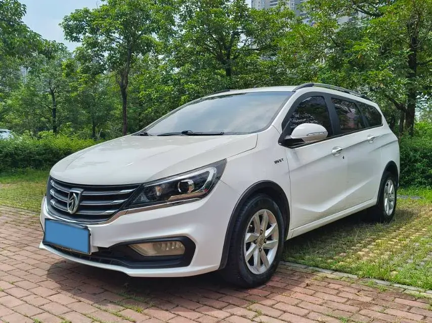 2017 BaoJun 310W 1.5L 112HP L4 6MT