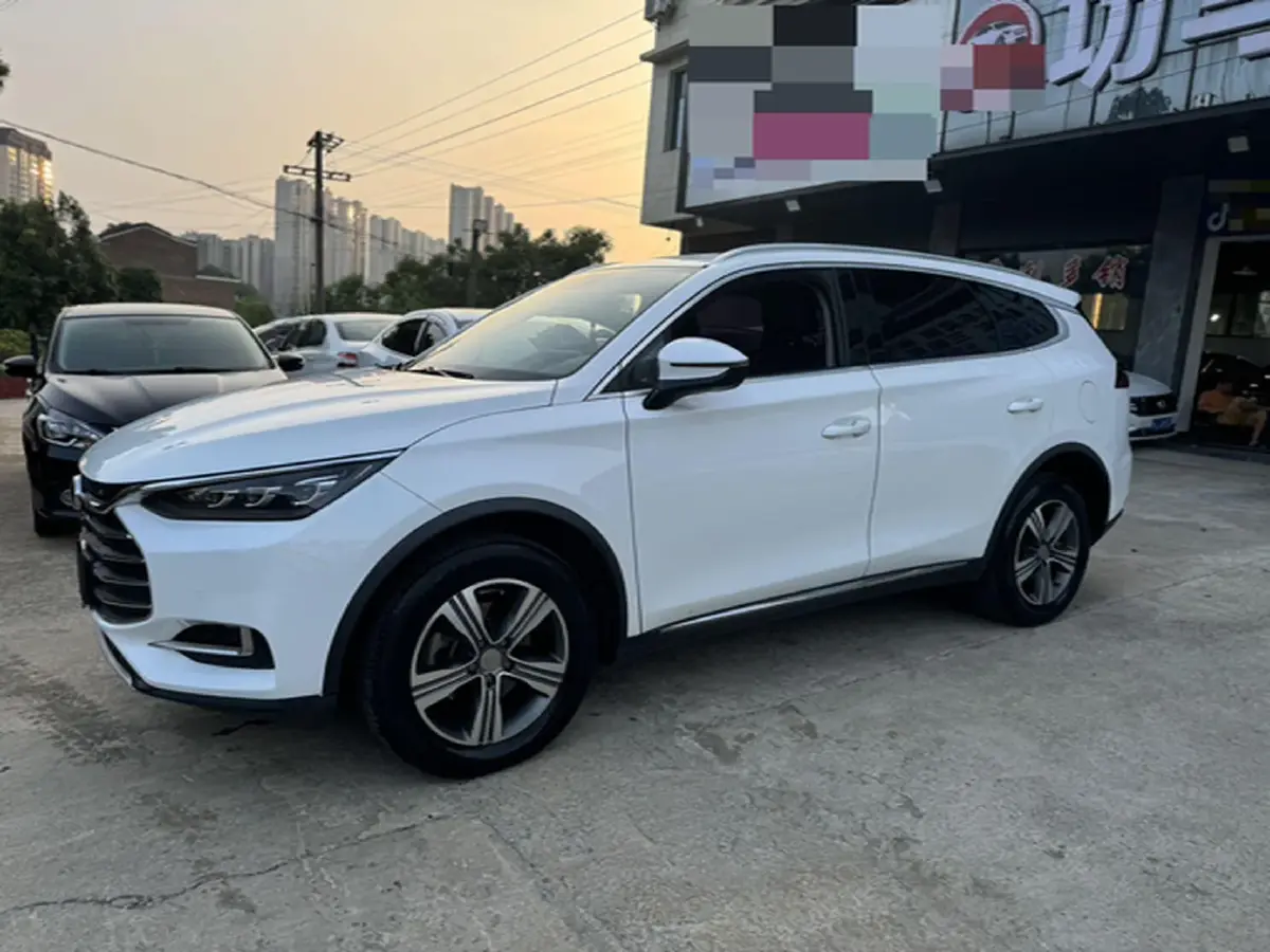 2018 BYD Tang 2.0T 205HP L4 6AT