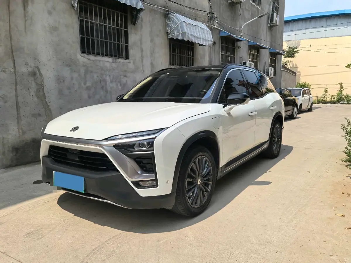 2018 NIO ES8 BEV 70KWH