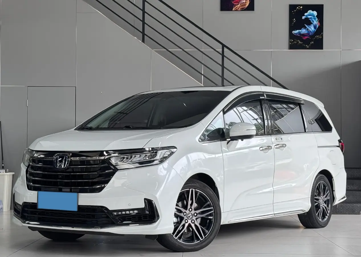 2022 Honda Odyssey 2.0L 146HP L4 E-CVT Hybrid