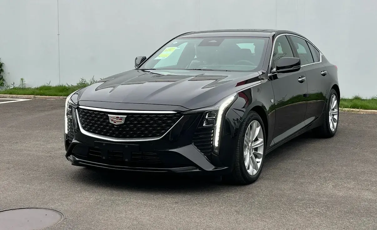 2024 Cadillac CT5 2.0T 237HP L4 10AT