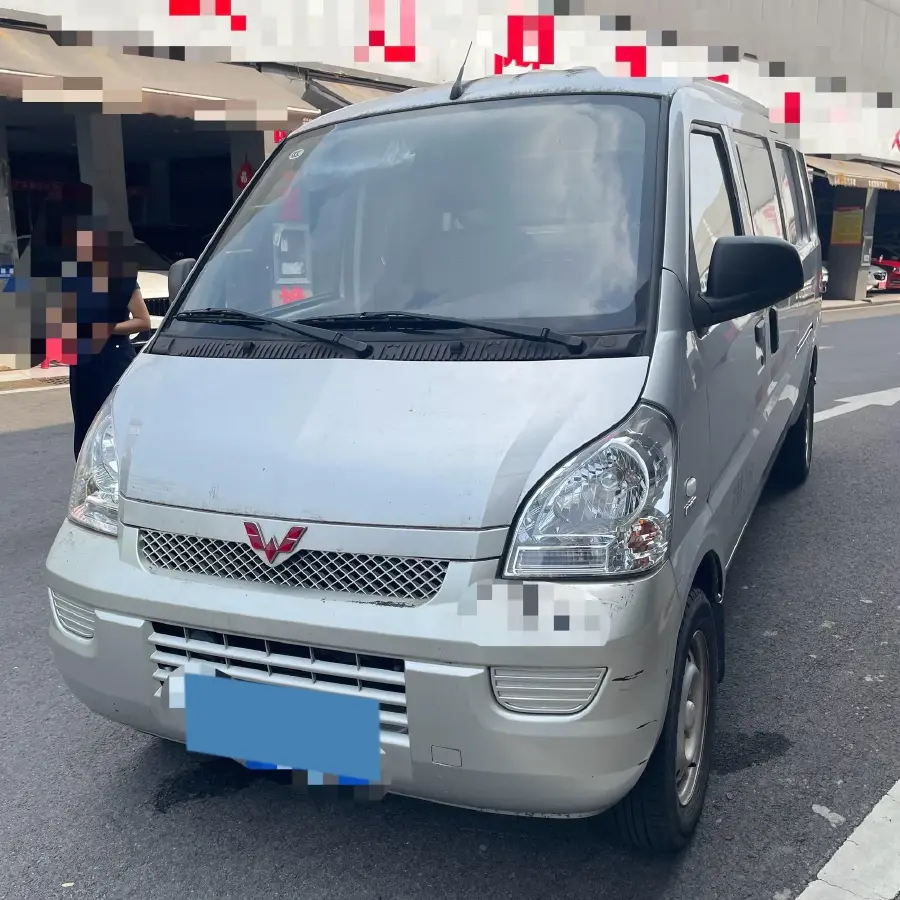 2021 WuLing RongGuang 1.5L 99HP L4 5MT
