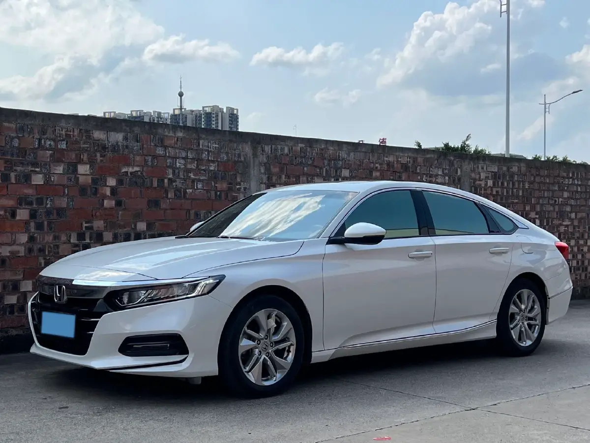 2018 Honda Accord 1.5T 194HP L4 CVT