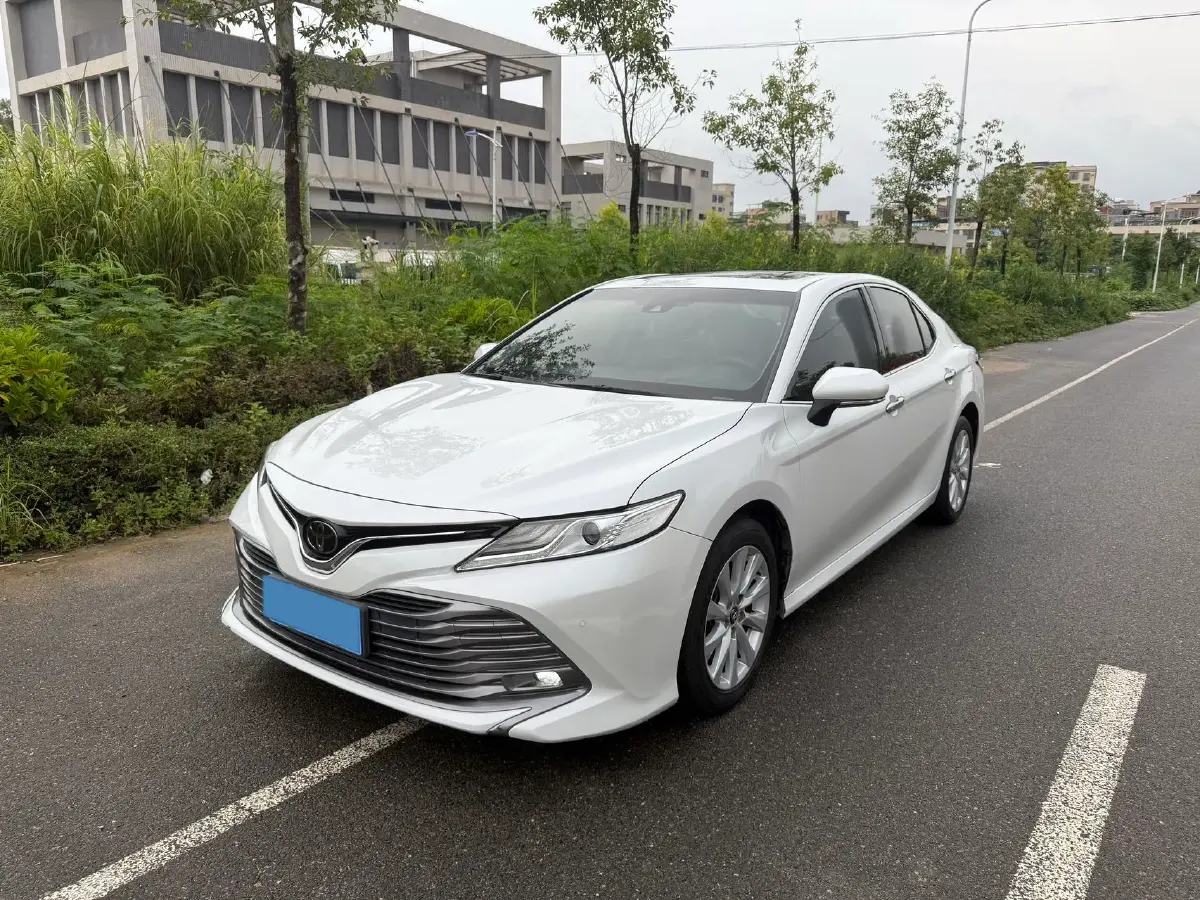 2018 Toyota Camry 2.0L 169HP L4 6AT