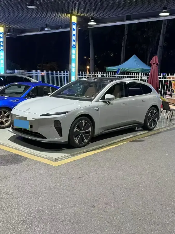 2024 NIO ET5T BEV 75KWH