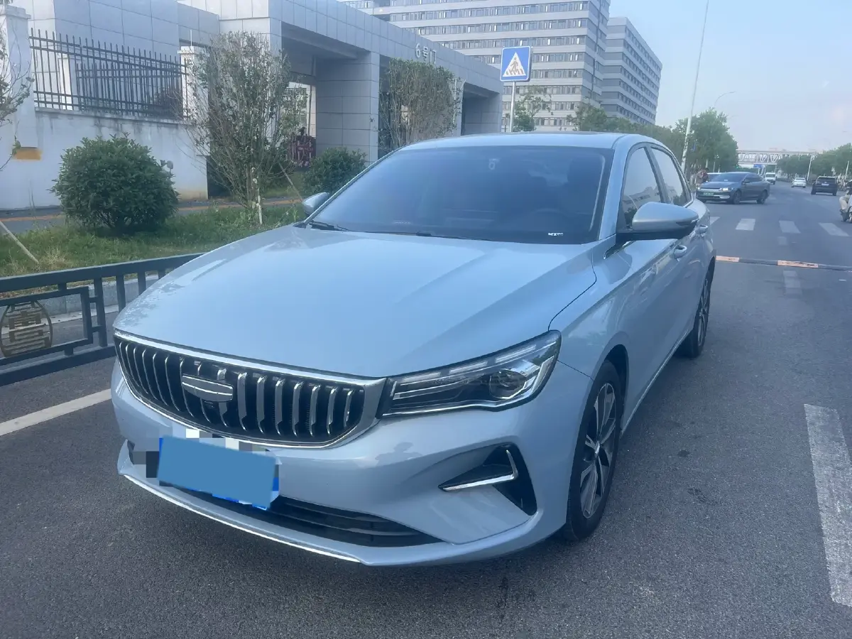2025 Geely Emgrand 1.5L 127HP L4 CVT