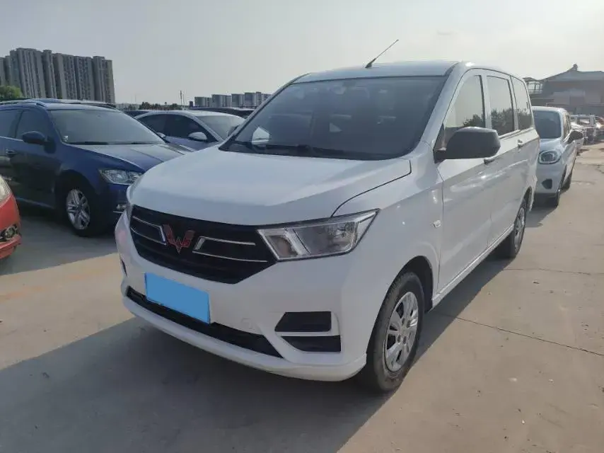 2019 WuLing HongGuang 1.5L 105HP L4 5MT