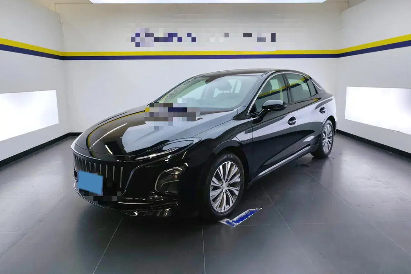 2022 HongQi E-QM5 BEV 54KWH