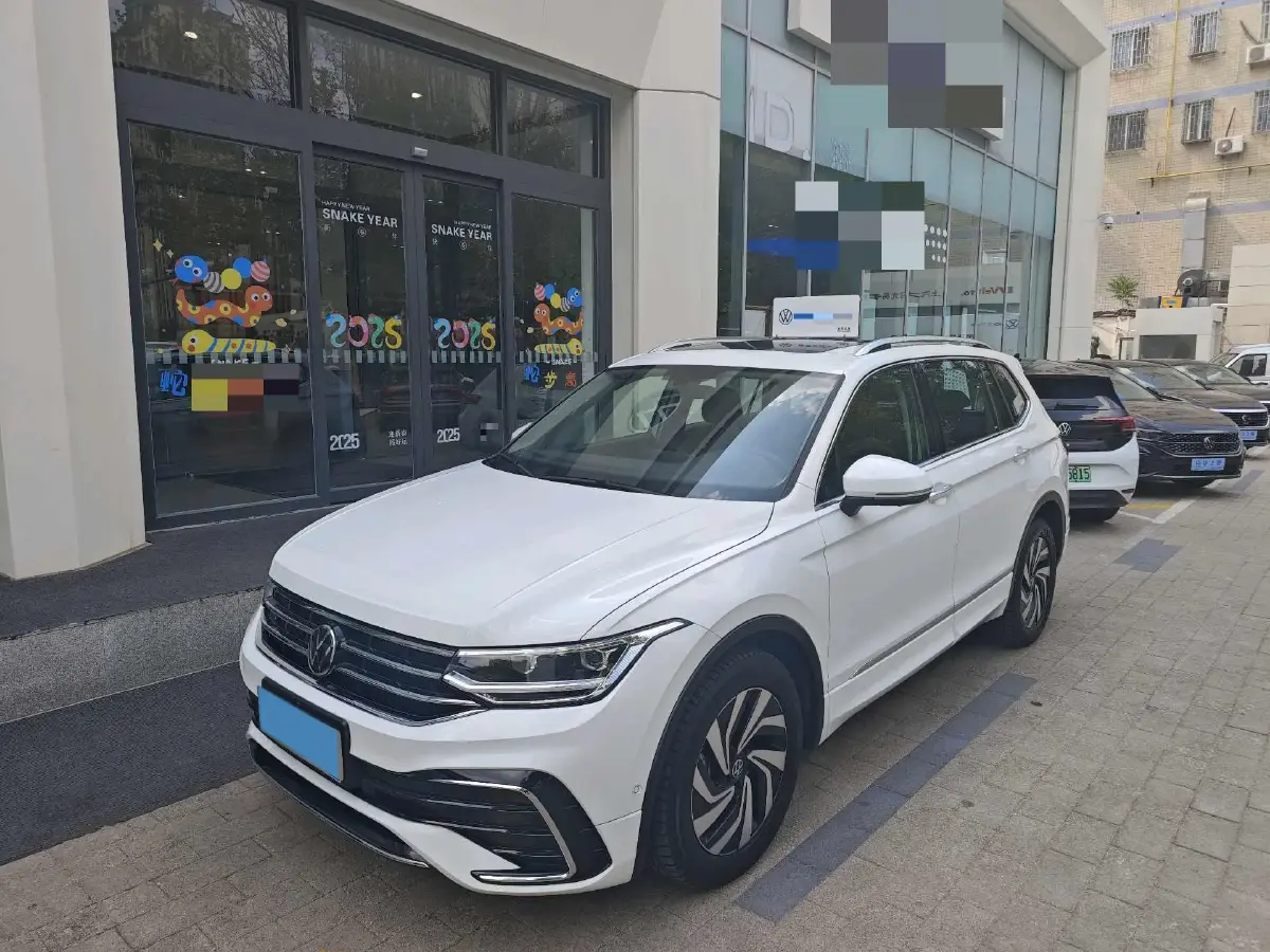 2024 Volkswagen Tiguan L 2.0T 186HP L4 7DCT