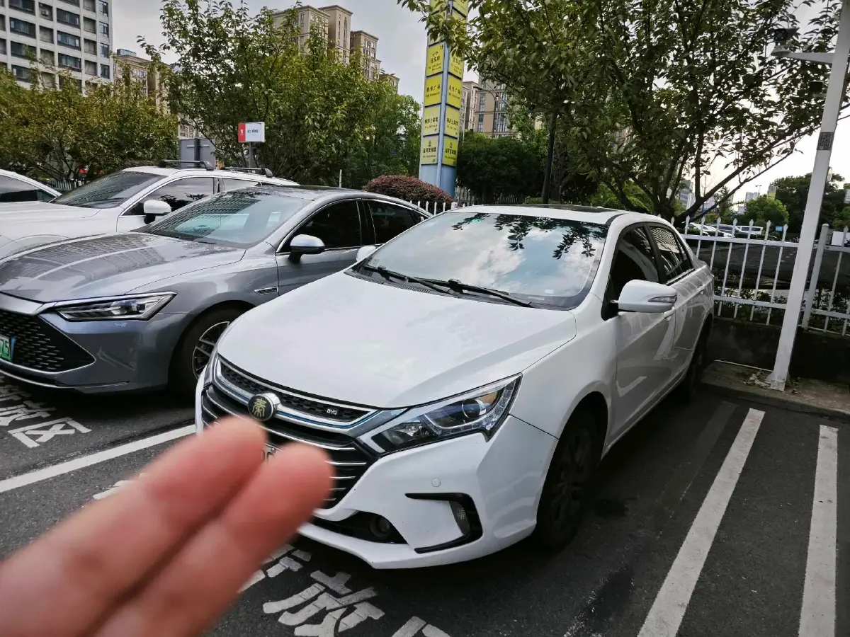 2017 BYD Qin 1.5T 154HP L4 6DCT PHEV 15.2KWH