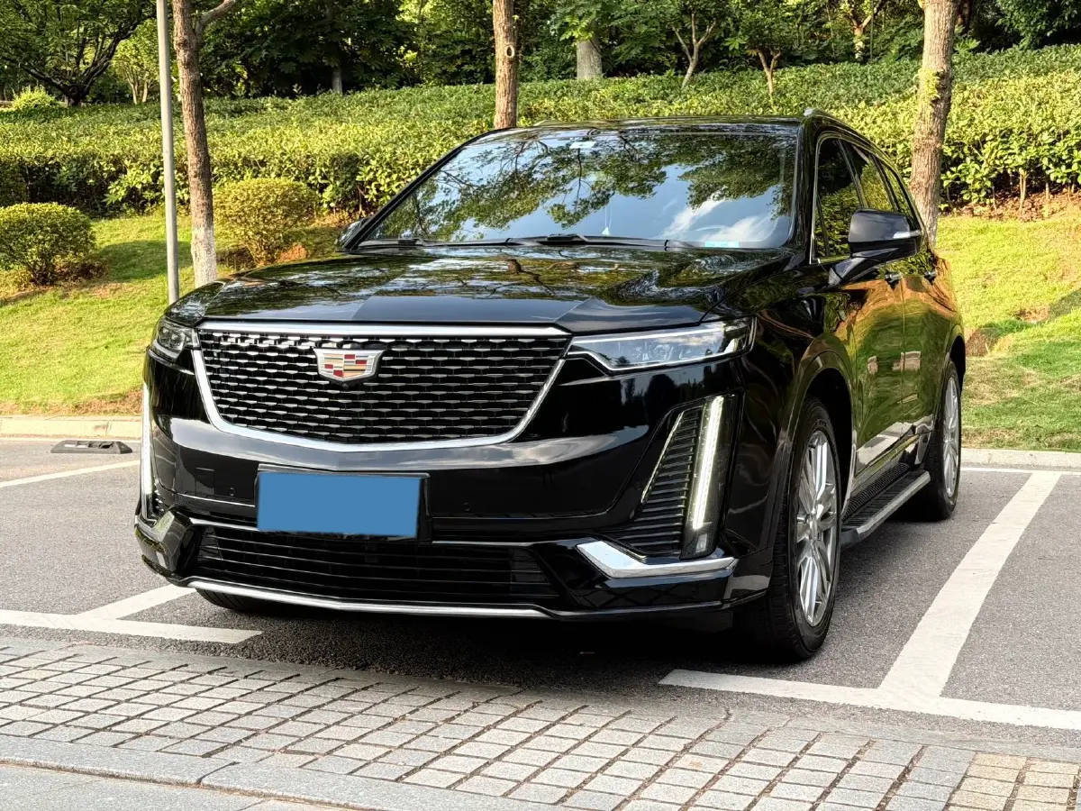 2022 Cadillac XT6 2.0T 237HP L4 9AT