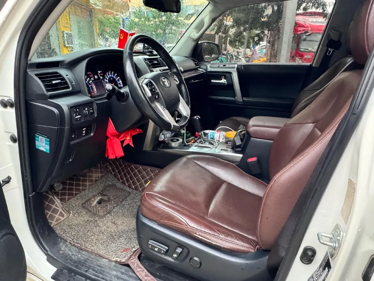 2020 Toyota Yaris 1.6T 261HP L3 6MT,autocango,china used car exporter,china ev exporter,chinese used car exporter,chinese used ev exporter