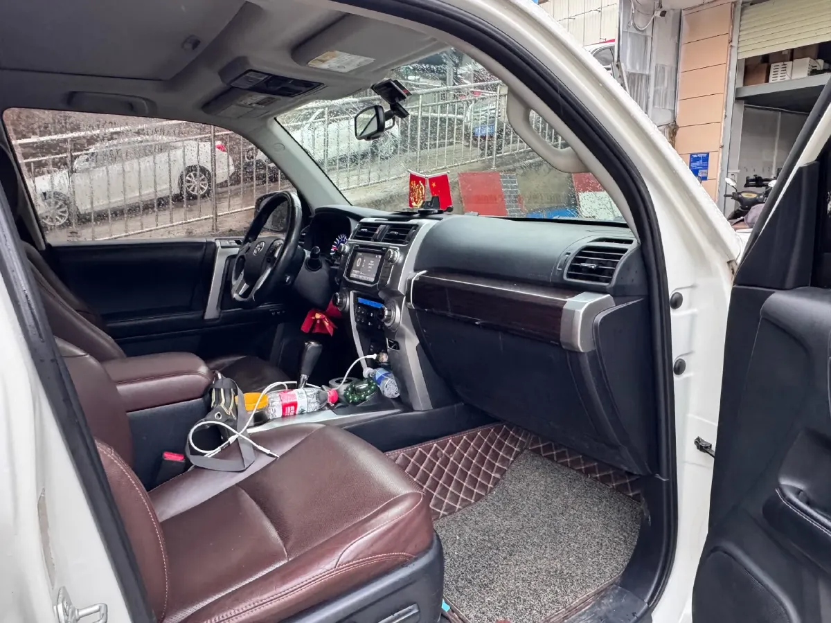 2020 Toyota Yaris 1.6T 261HP L3 6MT,autocango,china used car exporter,china ev exporter,chinese used car exporter,chinese used ev exporter