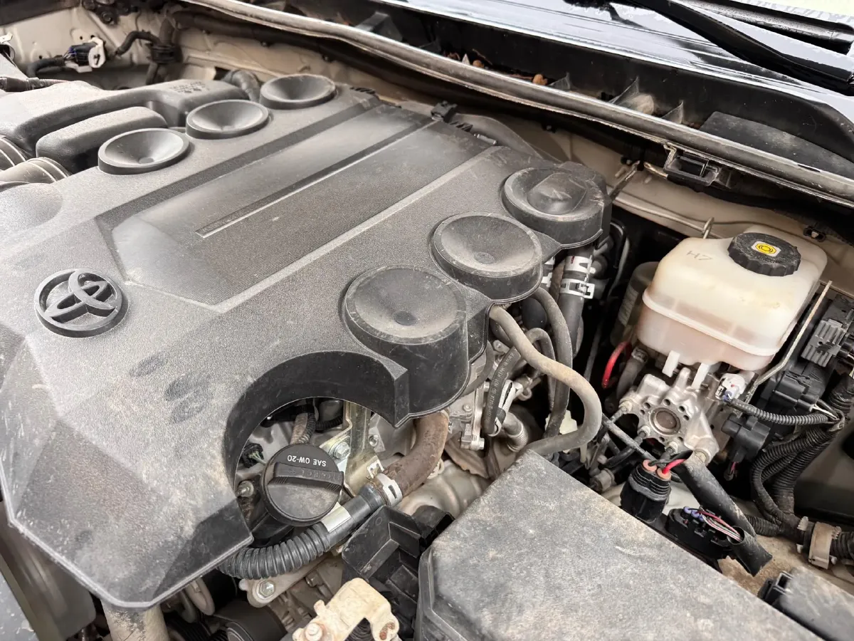 2020 Toyota Yaris 1.6T 261HP L3 6MT,autocango,china used car exporter,china ev exporter,chinese used car exporter,chinese used ev exporter