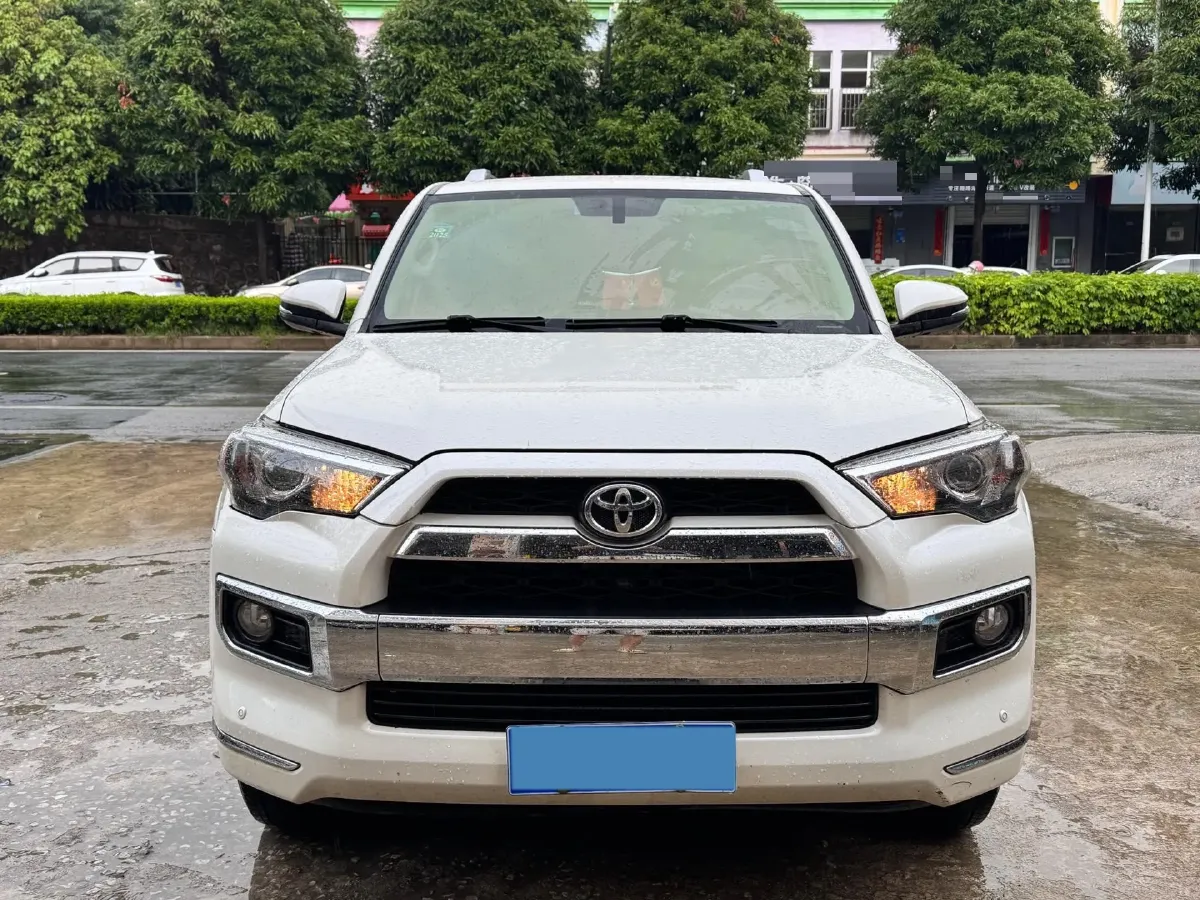 2020 Toyota Yaris 1.6T 261HP L3 6MT,autocango,china used car exporter,china ev exporter,chinese used car exporter,chinese used ev exporter