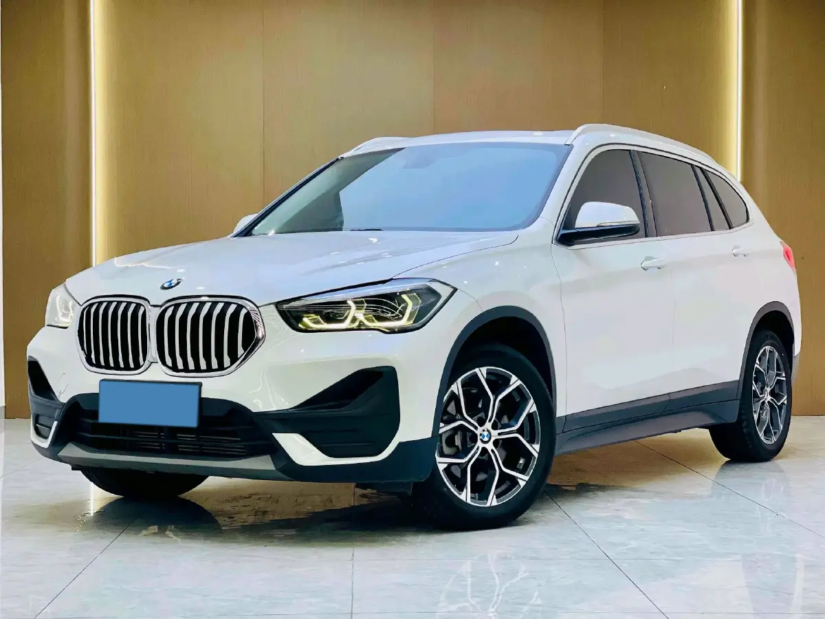 2021 BMW X1 2.0T 192HP L4 7DCT