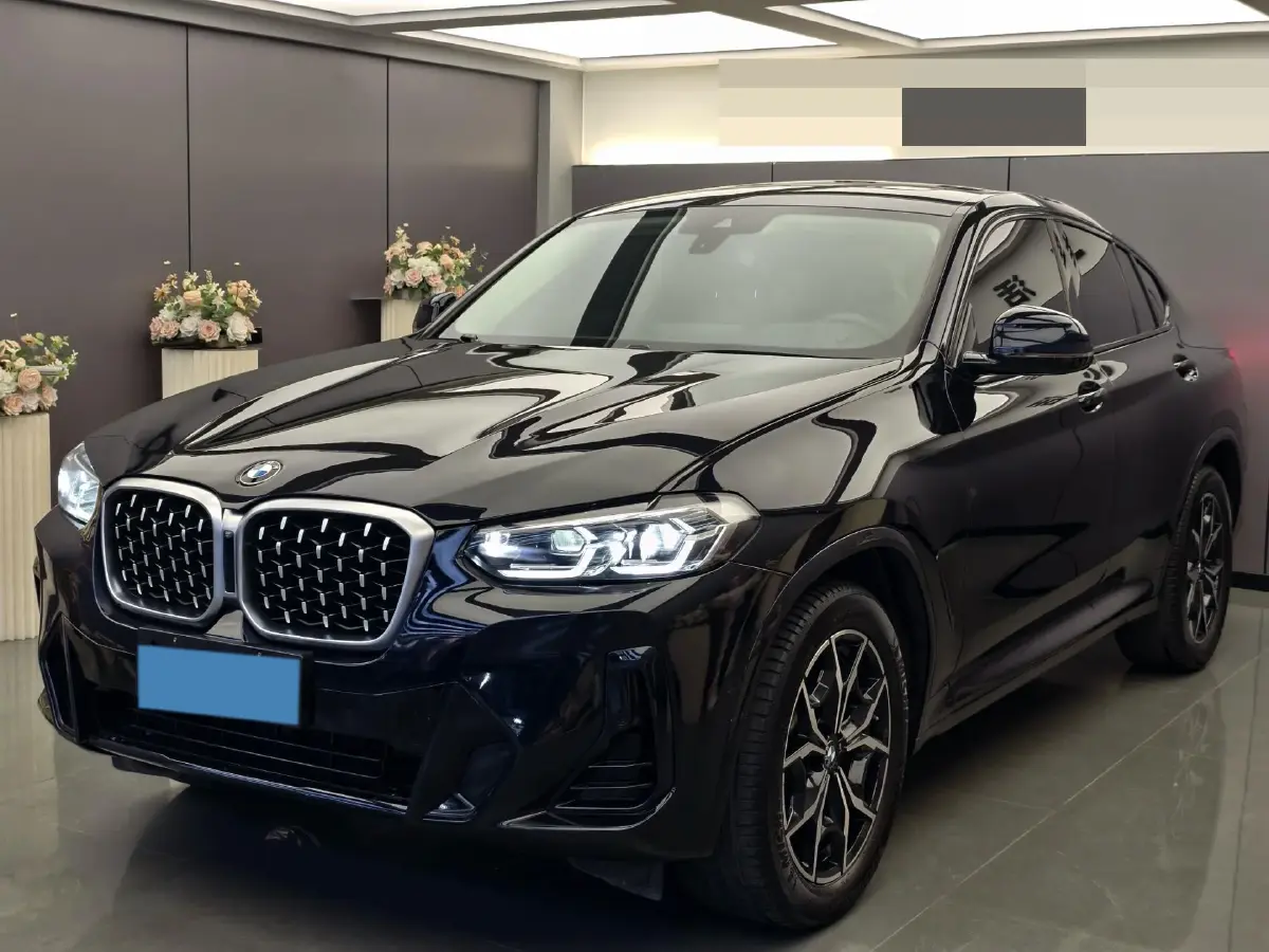2022 BMW X4 2.0T 245HP L4 8AT