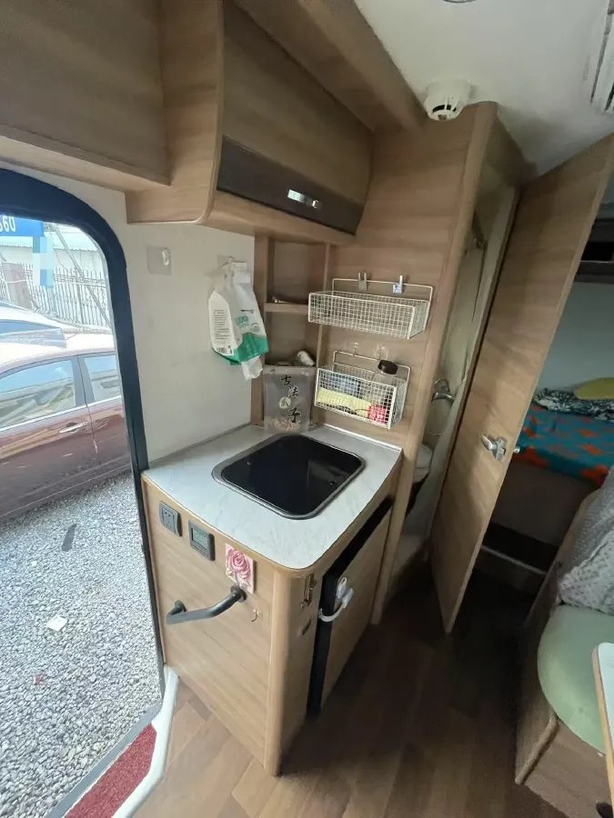 2019 MAXUS V80 RV,autocango,china used car exporter,china ev exporter,chinese used car exporter,chinese used ev exporter