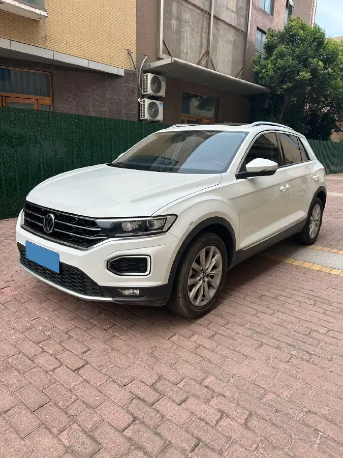 2022 Volkswagen T-Roc 1.4T 150HP L4 7DCT