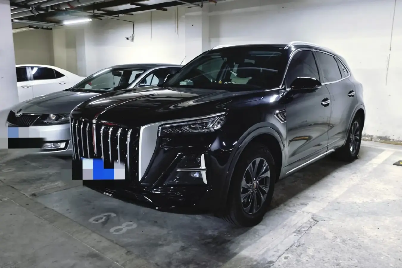 2023 HongQi HS5 2.0T 252HP L4 8AT