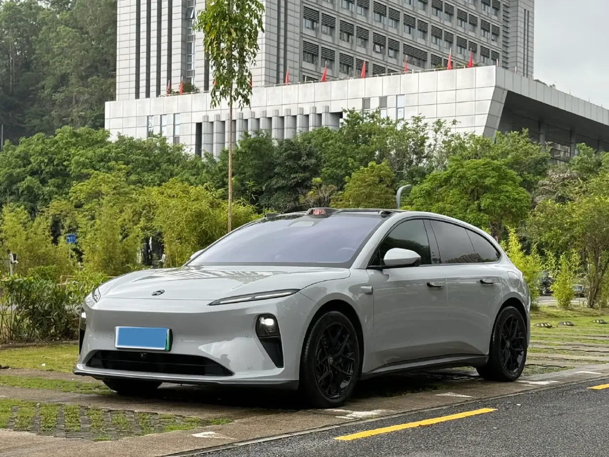 2024 NIO ET5T BEV 75KWH