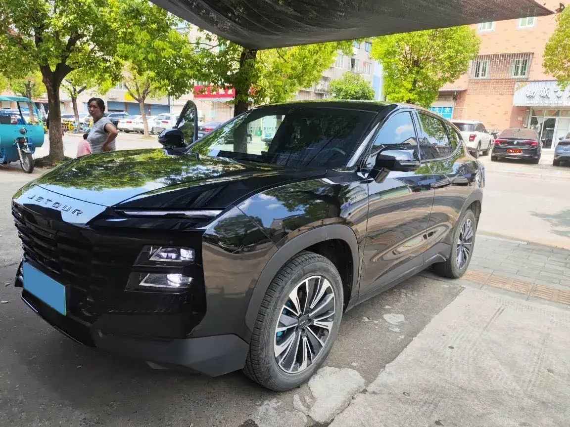 2022 Jetour DASHING i-DM 1.5T 156HP L4 3DHT PHEV 19.27KWH