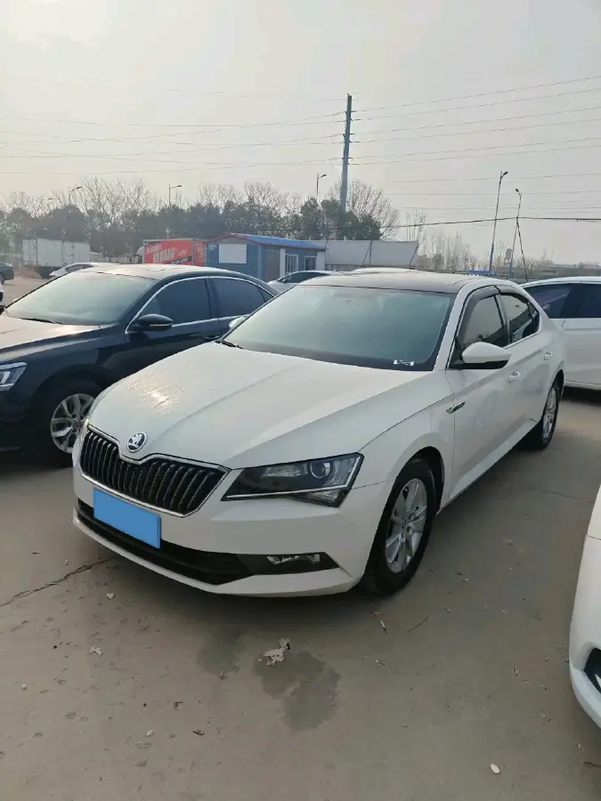 2016 Skoda Superb 1.4T 150HP L4 7DCT