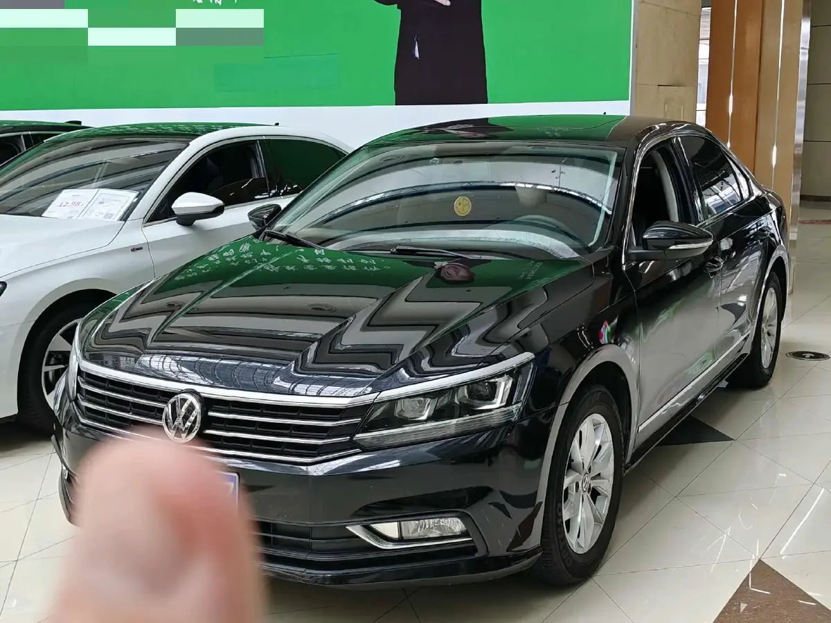 2017 Volkswagen Passat 1.4T 150HP L4 7DCT