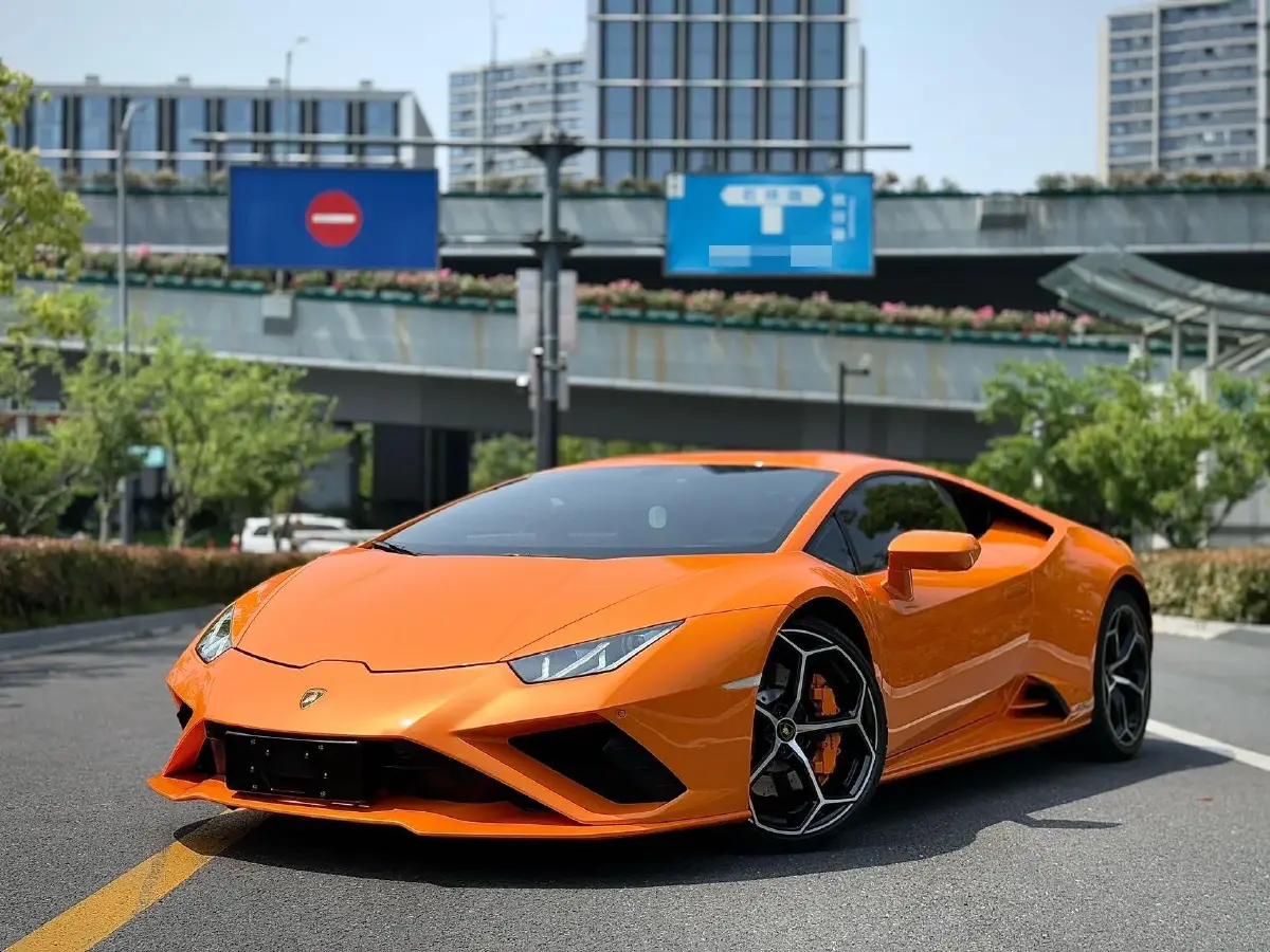 2020 Lamborghini Huracán 5.2L 611HP V10 7DCT