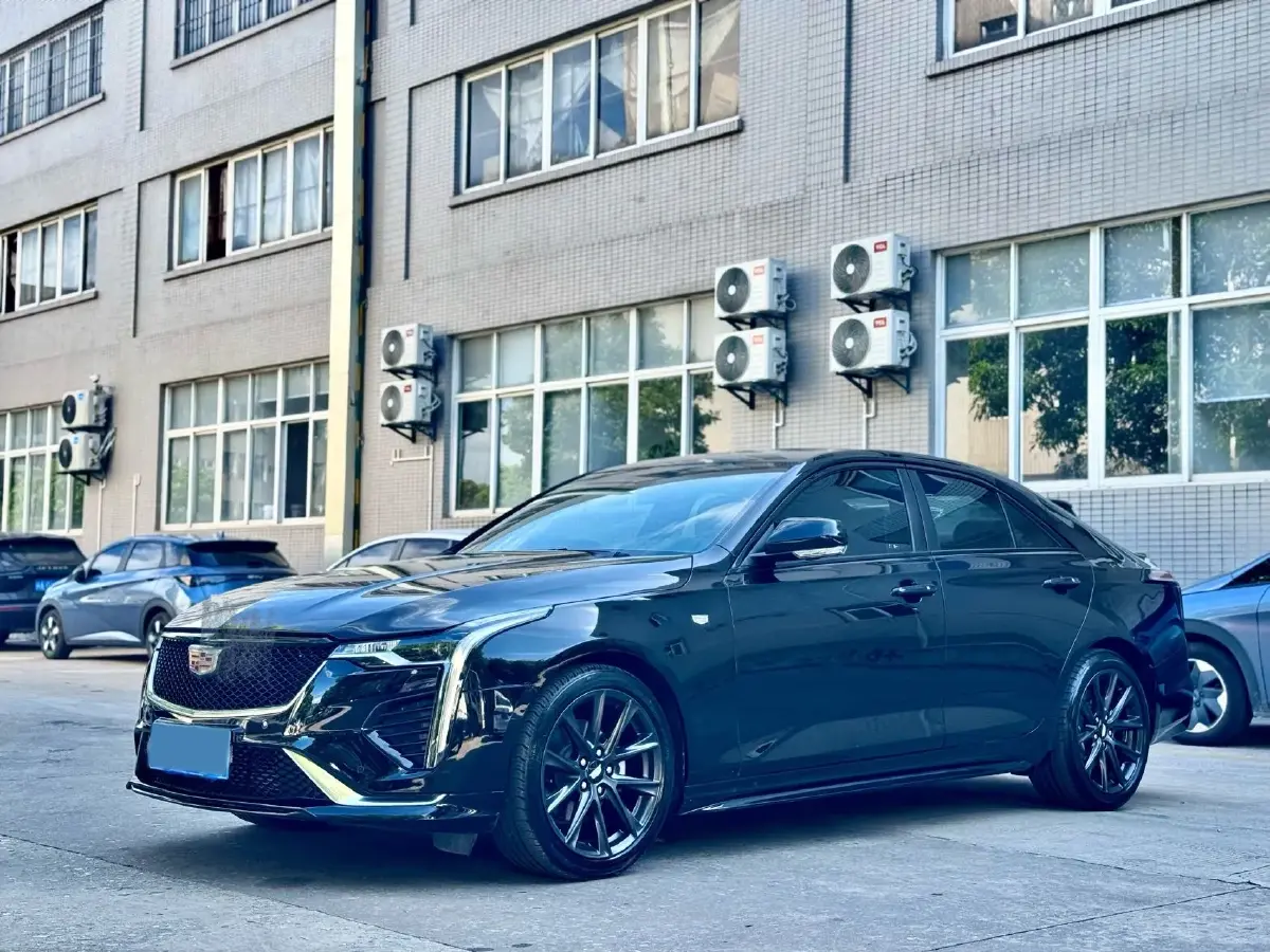 2022 Cadillac CT4 2.0T 237HP L4 8AT