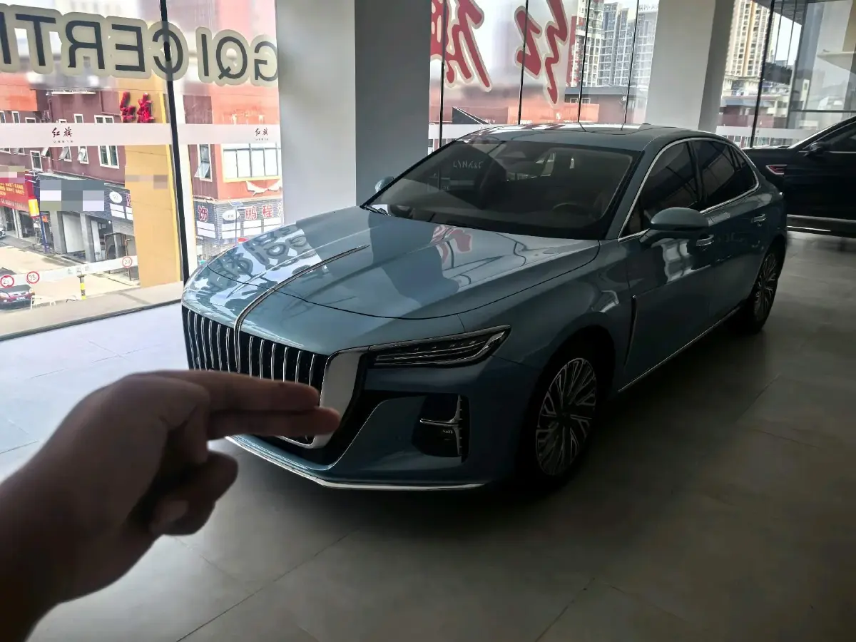 2023 HongQi H5 2.0T 224HP L4 8AT