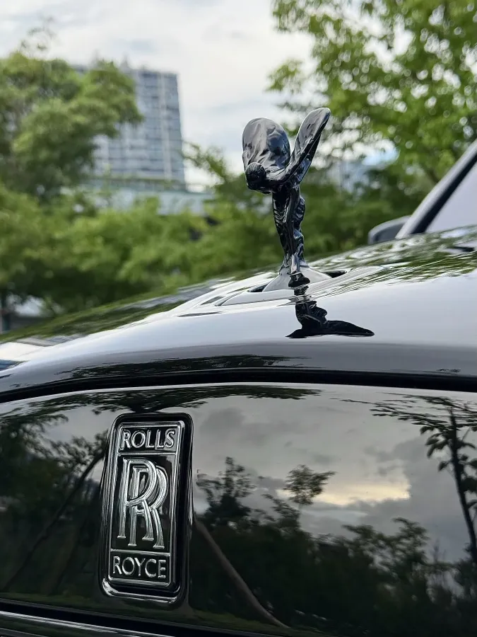 2025 Mansory Cullinan 6.7T 600HP V12 8AT,autocango,china used car exporter,china ev exporter,chinese used car exporter,chinese used ev exporter