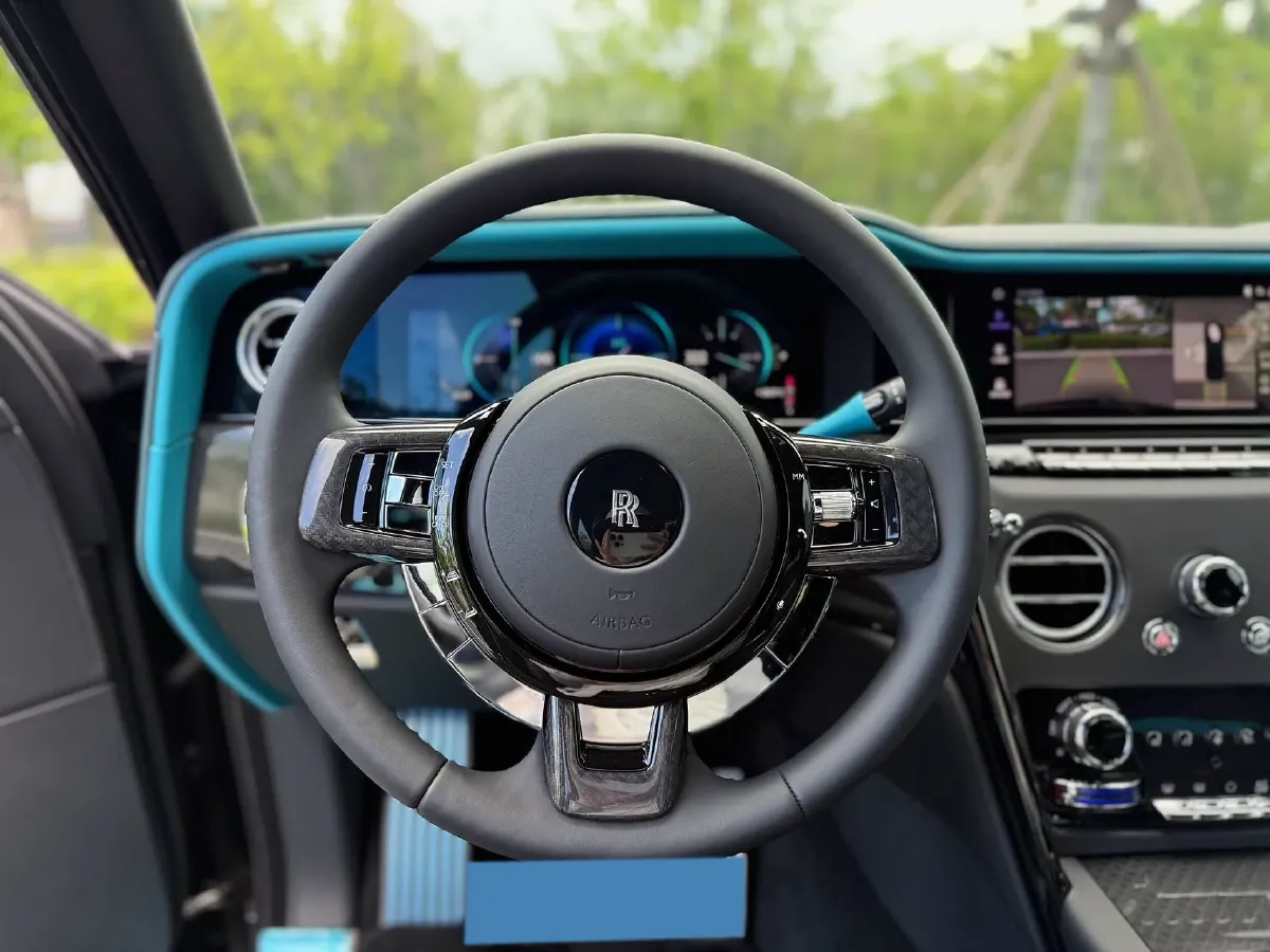 2025 Mansory Cullinan 6.7T 600HP V12 8AT,autocango,china used car exporter,china ev exporter,chinese used car exporter,chinese used ev exporter