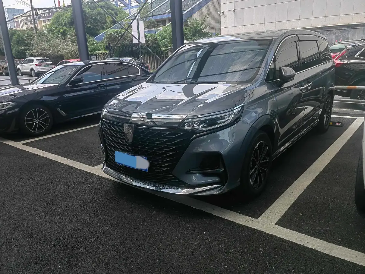 2021 Roewe iMAX8 2.0T 234HP L4 8AT