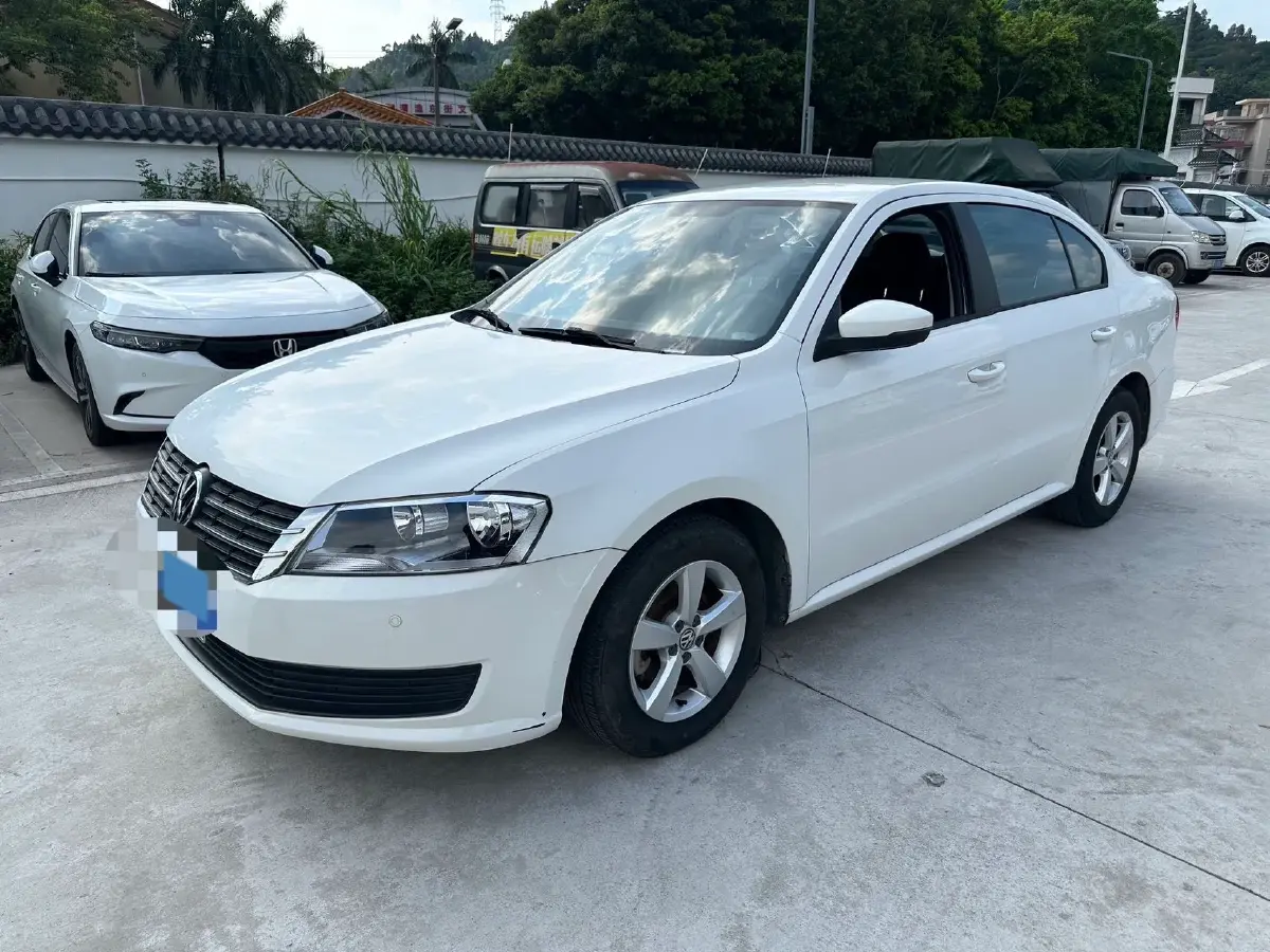 2013 Volkswagen Lavida 1.6L 110HP L4 6AT