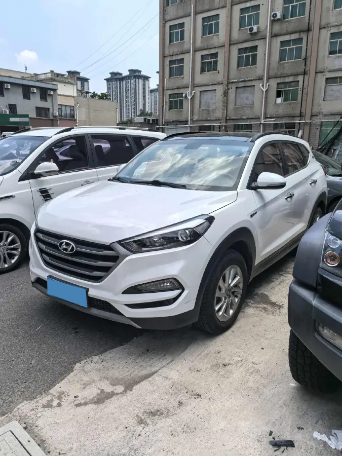 2015 Hyundai Tucson 1.6T 177HP L4 7DCT