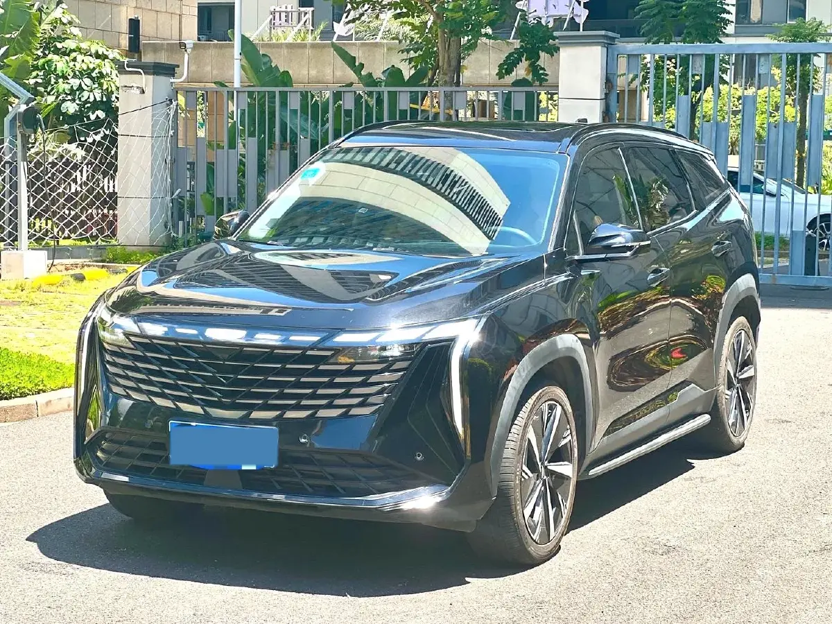 2023 Geely StarRay 2.0T 218HP L4 7DCT