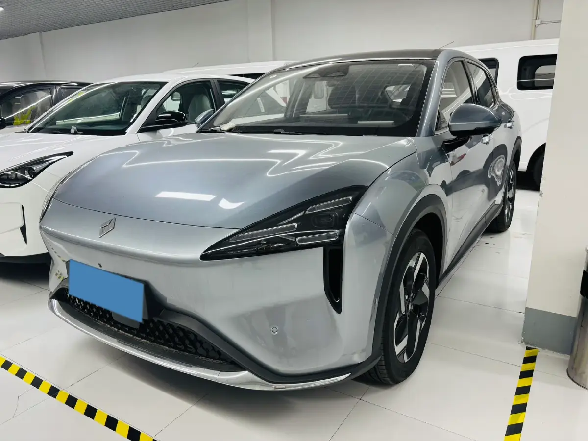 2024 BaoJun Cloud Sea BEV 56.7KWH