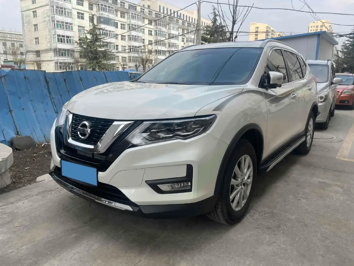 2023 Nissan X-Trail 2.0L 151HP L4 CVT