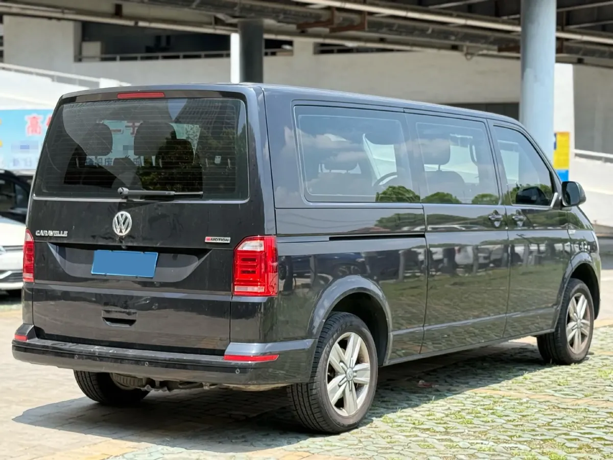 2019 Volkswagen Caravelle 2.0T 204HP L4 7DCT,autocango,china used car exporter,china ev exporter,chinese used car exporter,chinese used ev exporter