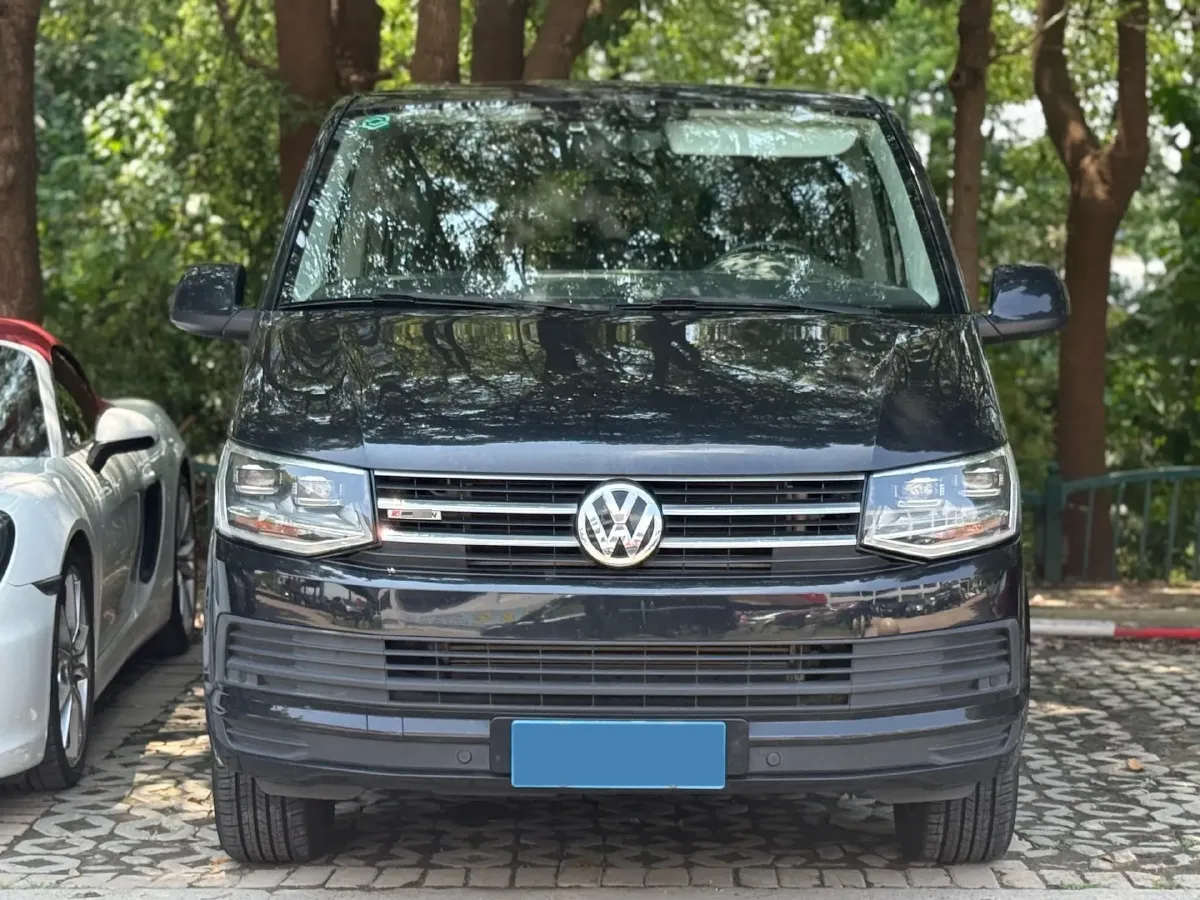 2019 Volkswagen Caravelle 2.0T 204HP L4 7DCT,autocango,china used car exporter,china ev exporter,chinese used car exporter,chinese used ev exporter