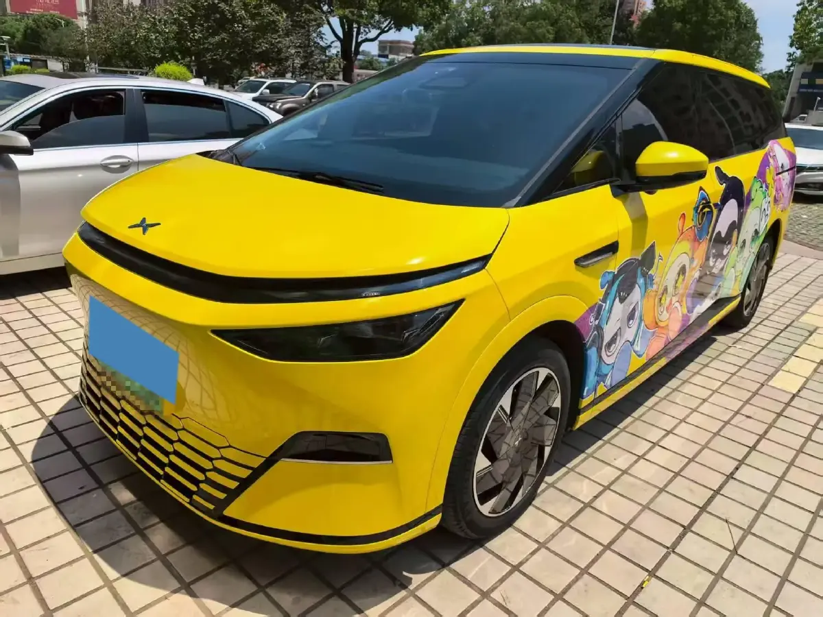 2024 Xpeng X9 BEV 101.5KWH