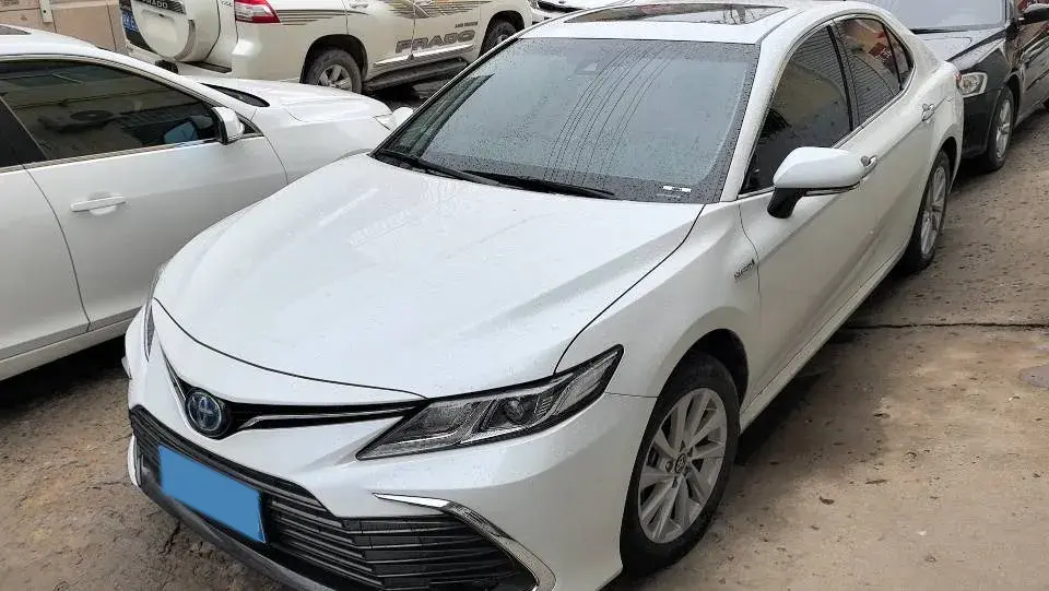 2023 Toyota Camry 2.5L 178HP L4 E-CVT Hybrid