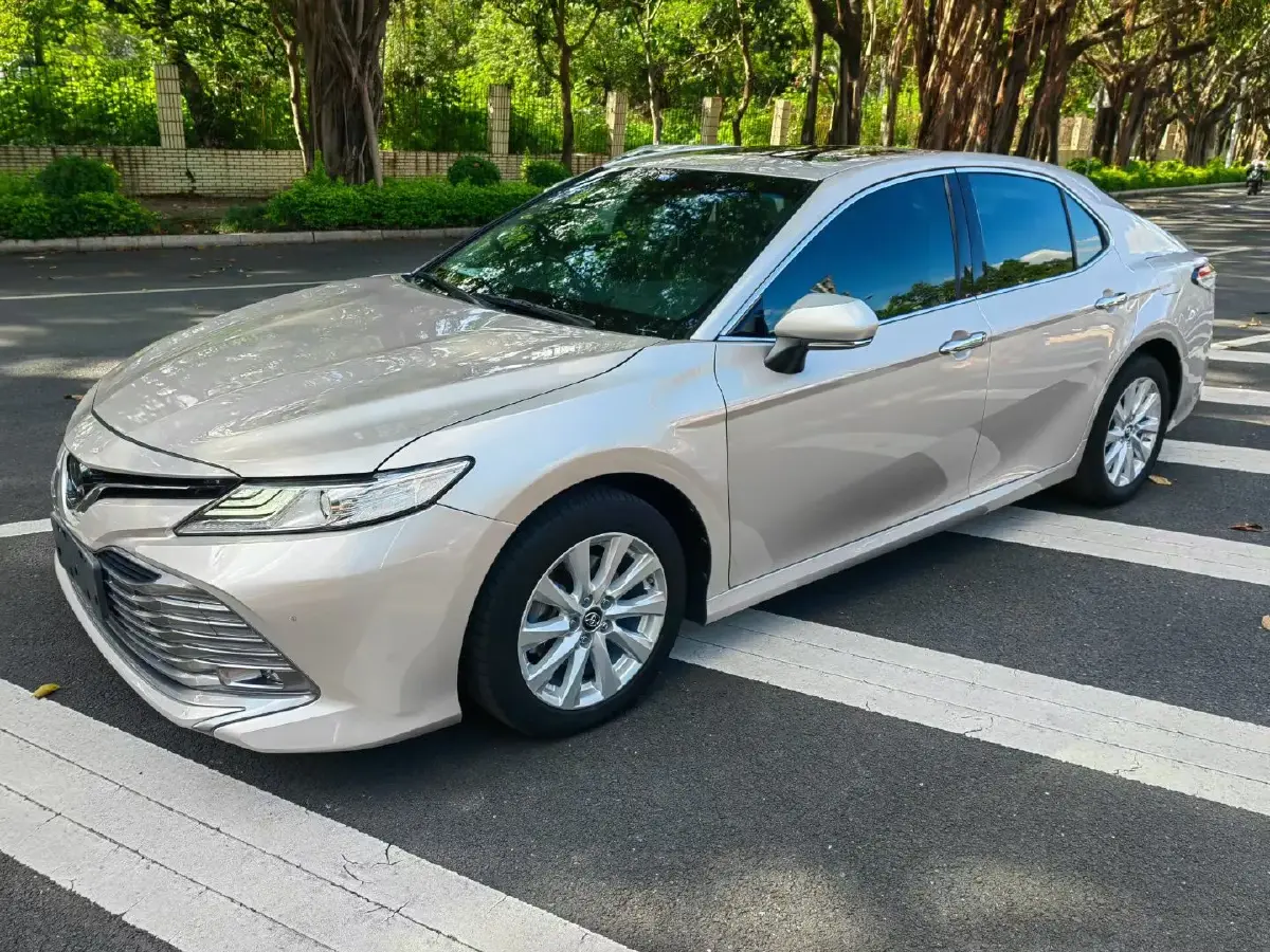 2019 Toyota Camry 2.0L 178HP L4 CVT