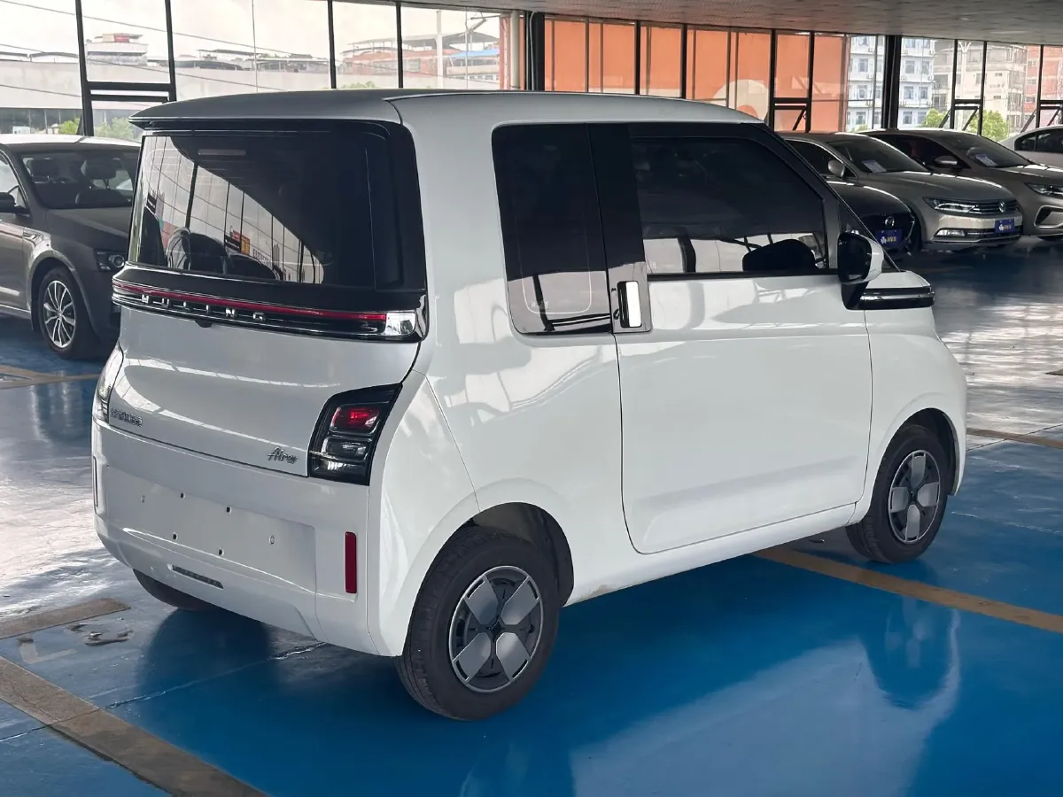 2023 WuLing Air ev BEV 28.4KWH,autocango,china used car exporter,china ev exporter,chinese used car exporter,chinese used ev exporter